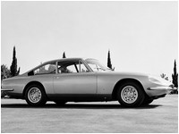 Official Ferrari 365 GT 2+2 photo shooting 